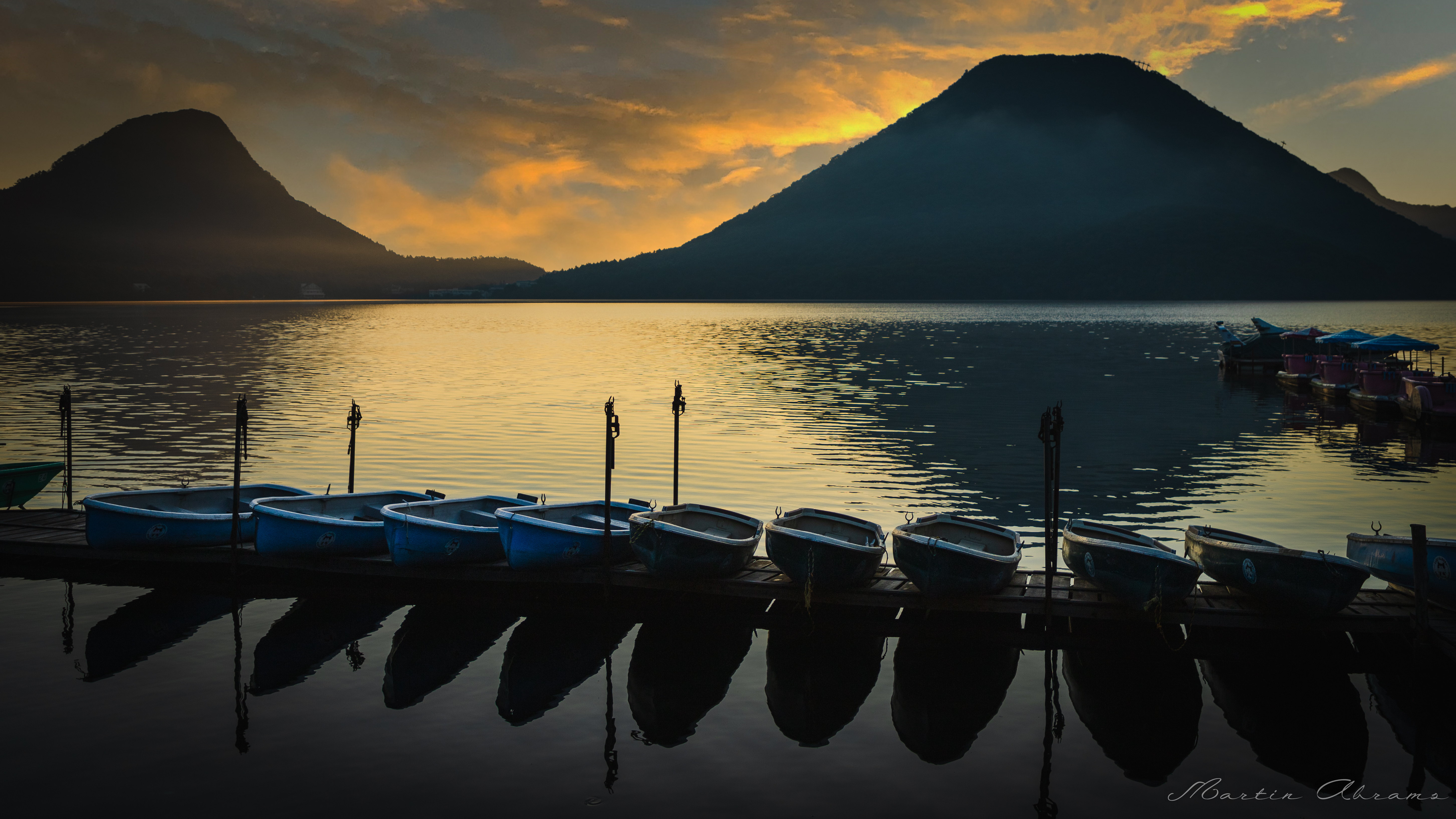 Lakes with the boats