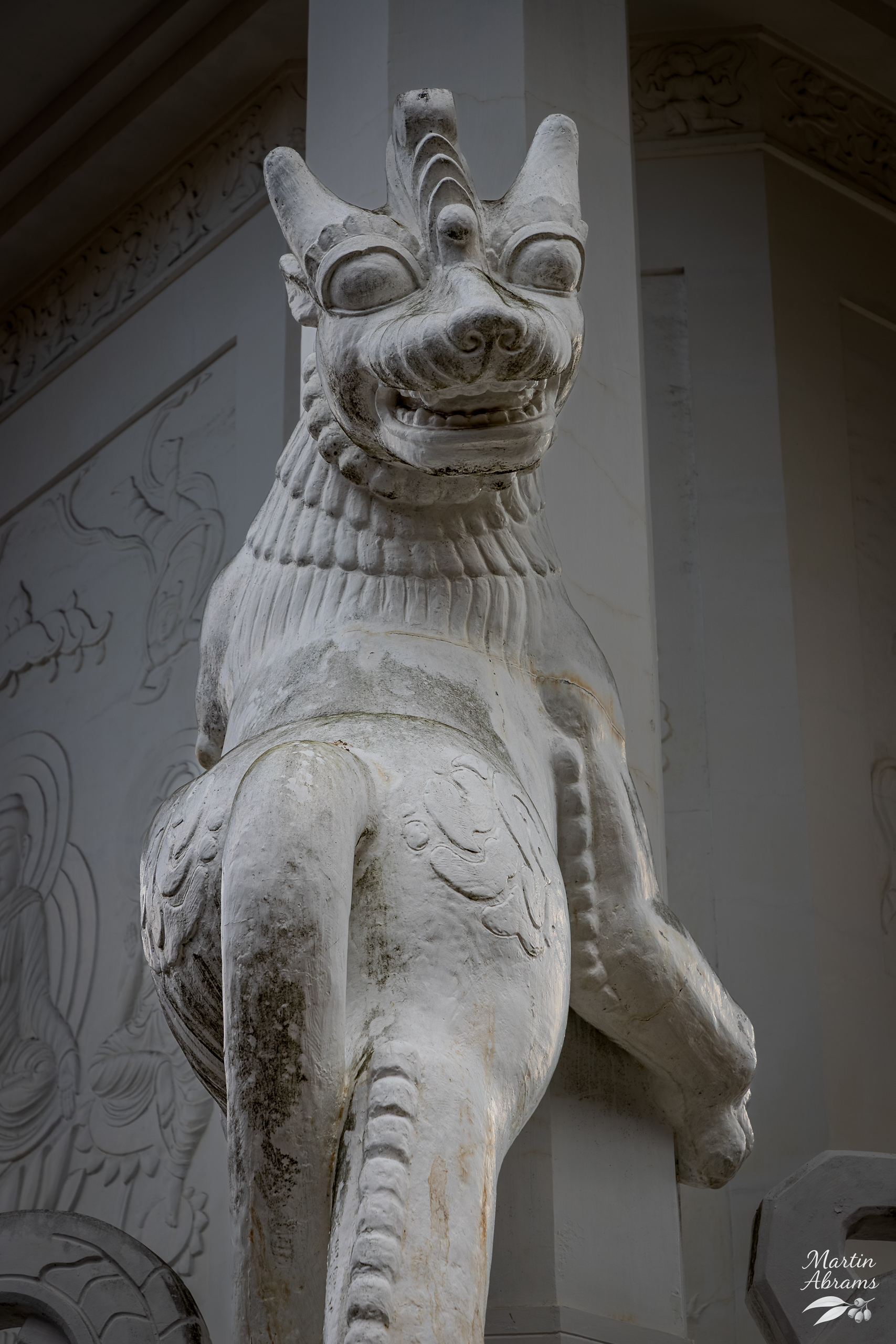 Temples - Animal looking back